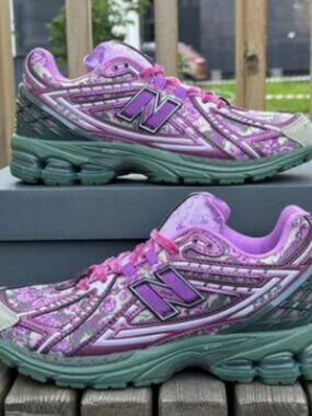 New Balance 1906R Pink Purple Sneakers